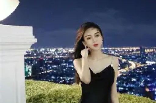 刘晓庆被指耍大牌现身河南万岁山和王婆同台全场冷脸拒讲话