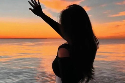 陪睡陪玩只是开胃菜！明星曝出的娱乐圈内幕尺度一个比一个大