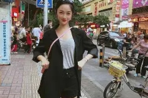 因耍大牌惨遭封杀求拍“裸戏”上位难怪连张颂文都嫌弃她! 因耍大牌惨遭封杀求拍“裸戏”上位难怪连张颂文都嫌弃她!